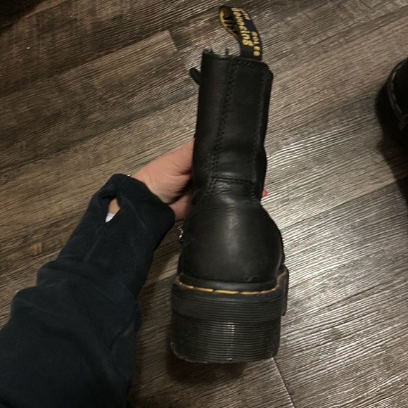 Doc Martens - Picture 3 of 4